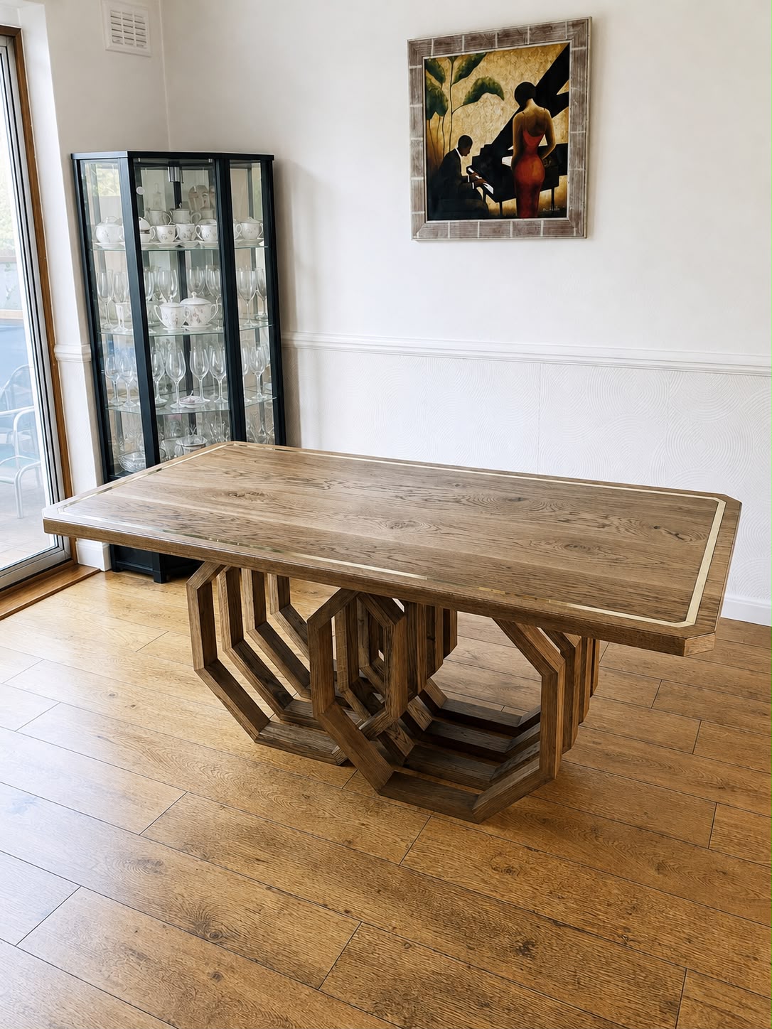 Bespoke interior finish by FurniLand