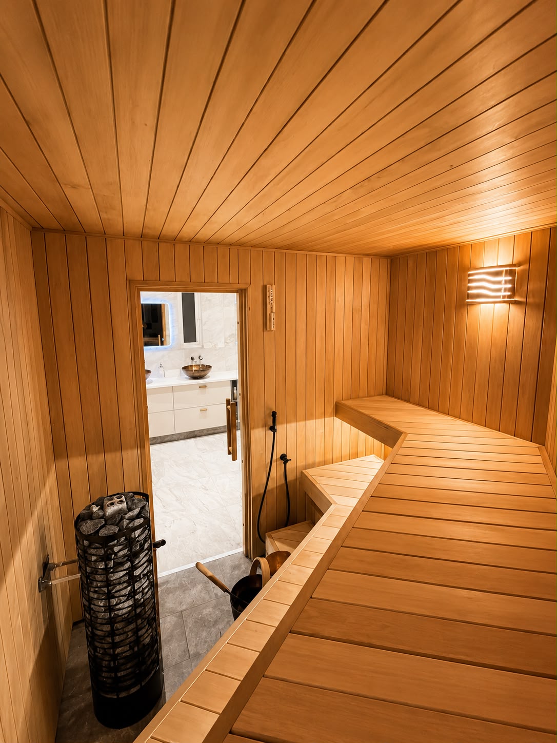 Bespoke interior finish by FurniLand