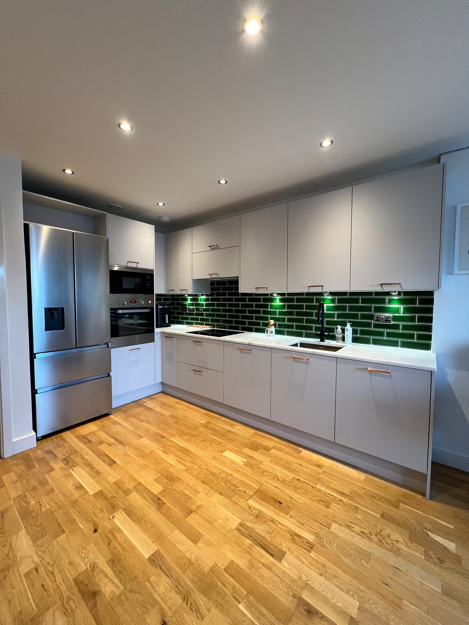 Kitchen grey green metro
