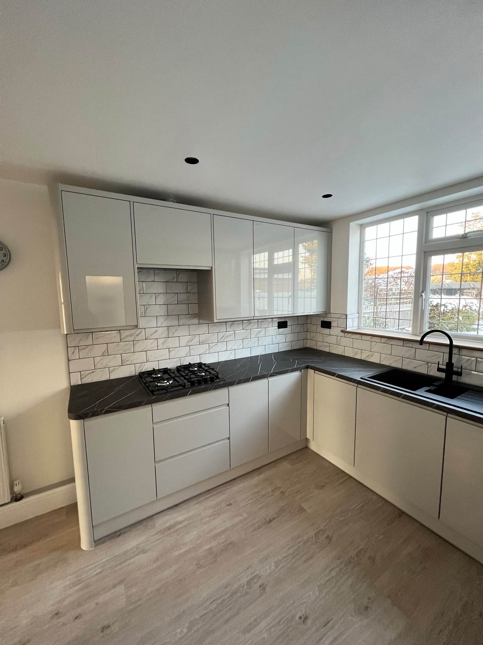 Kitchen white marble metro
